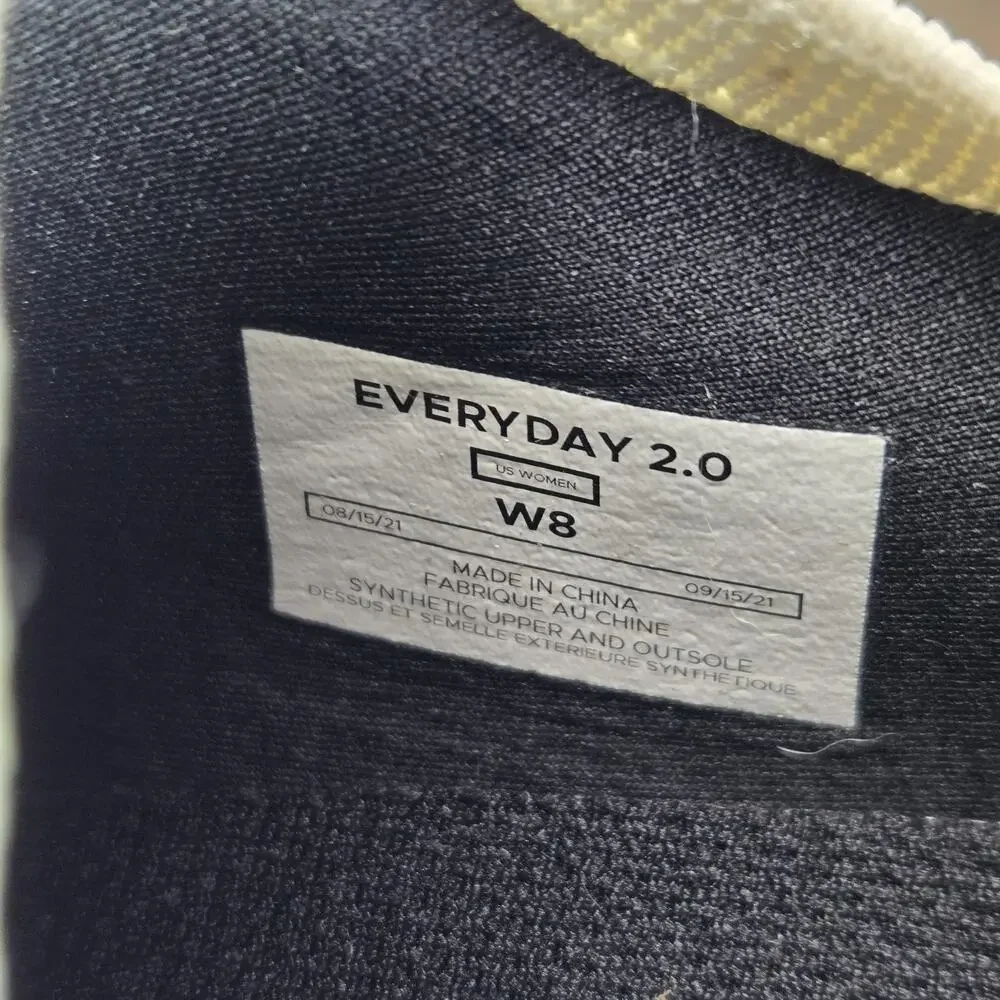 Vessi Everyday 2.0 Womens Size 8 Waterproof Shoes Sneakers Polar White